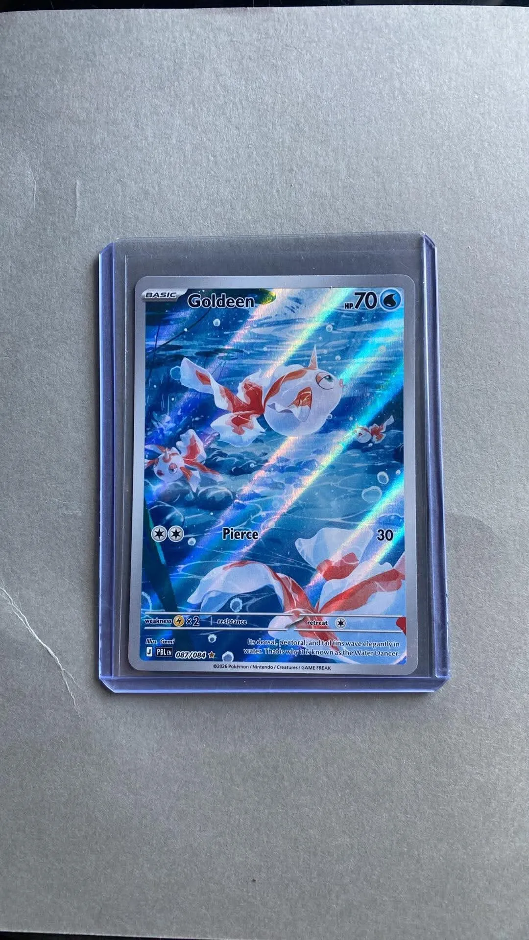 Pokémon kort Goldene V 70 HP holografisk i beskyttelsescover