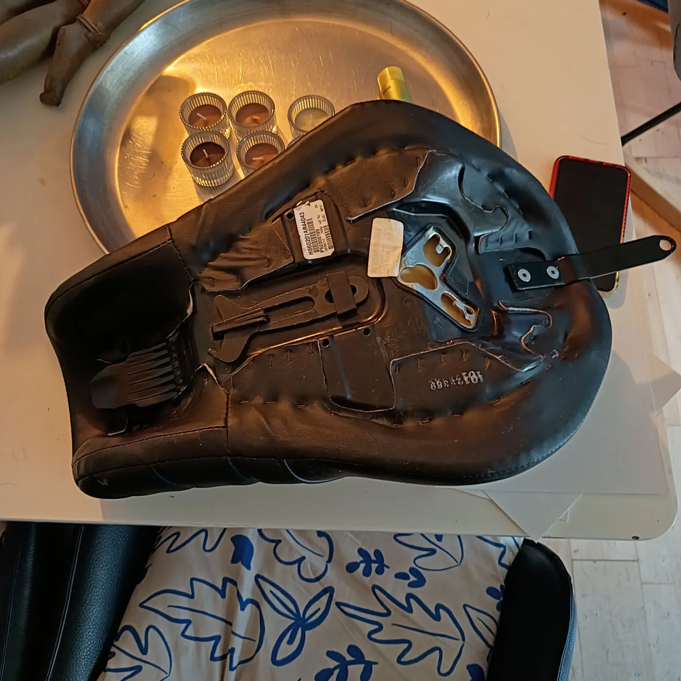 Sort motorcykelsadel til Harley Davidson Sportster 883 – billede 2
