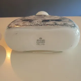 Holmegaard, porcelæns karaffel med blå dekorativ grafik – billede 2