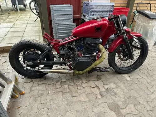 Fed Billig suzuki savage fra 1989 sælges som projekt. Der medfølger en masse ekstra dele – billede 5