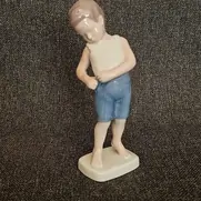 Bing & Grøndahl porcelænsfigur, model 1759, ung dreng